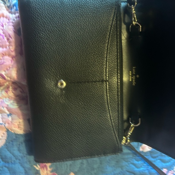 Super black and pearl Kate spade crossbody - Picture 4 of 4